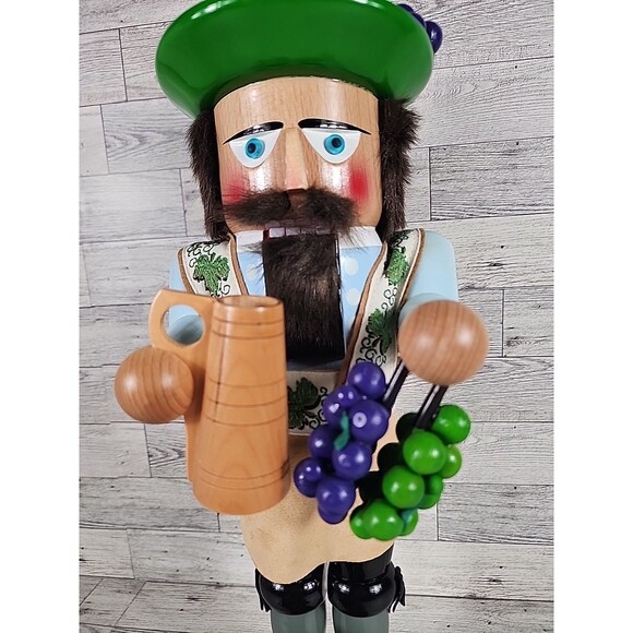 Vintage STEINBACH Nutcracker Winemaker with Tankard & Grapes 18" Wooden w/ Box - Picture 5 of 10